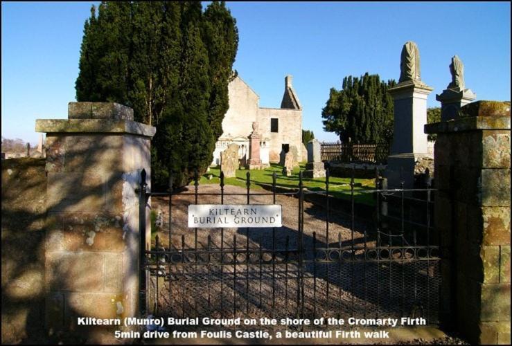 Foulis Castle Gate Lodge Evanton Екстериор снимка
